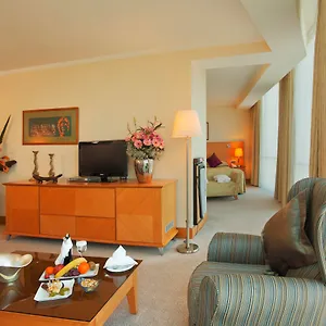 Wyndham Grand Ozdilek Thermal & Hotel İzmir